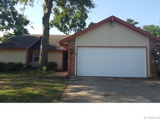 2206 Waddley St, Okmulgee, OK 74447
