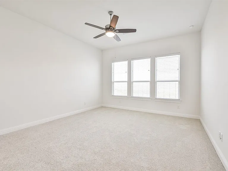 10818 Carolina Willow Ct — Photo 16