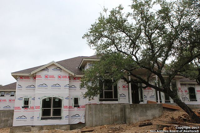 2nd image of 536 Cambridge Dr
