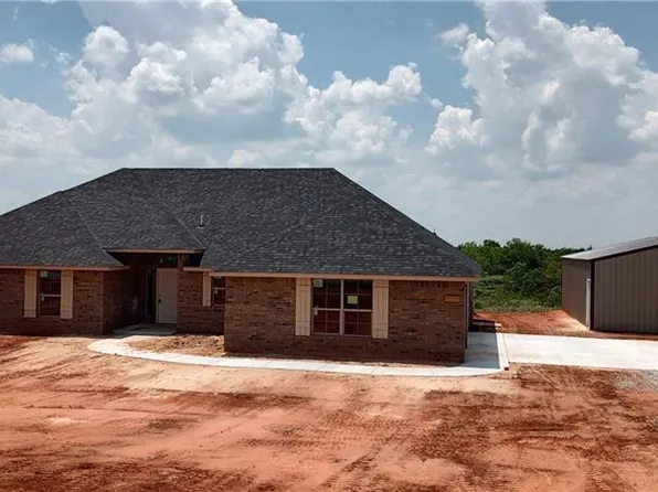 1984 Southern Trace Ln, Blanchard, OK 73010