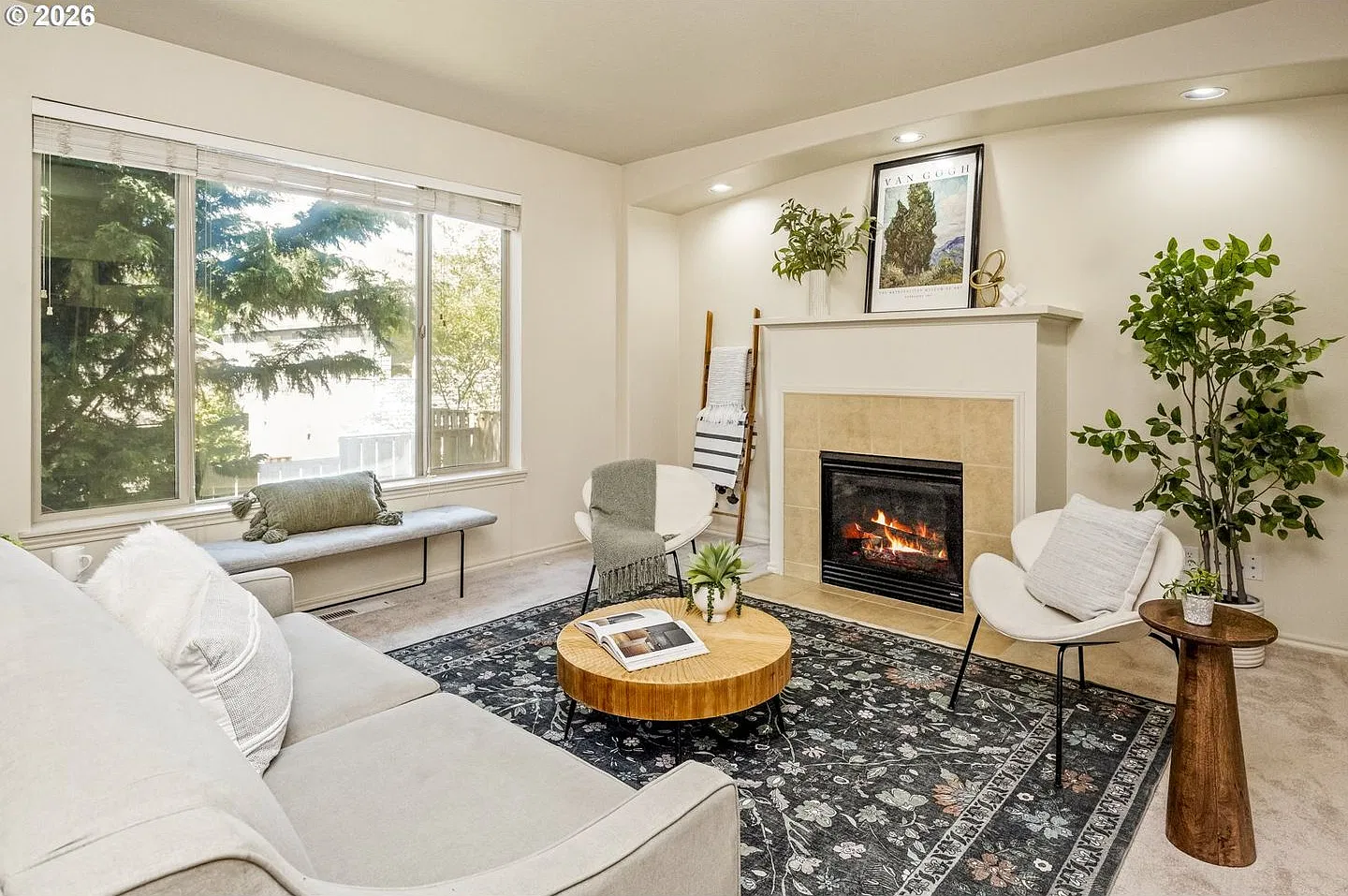 3 Bedroom Plus Den in this Desirable Bull Mountain area! — Photo 3