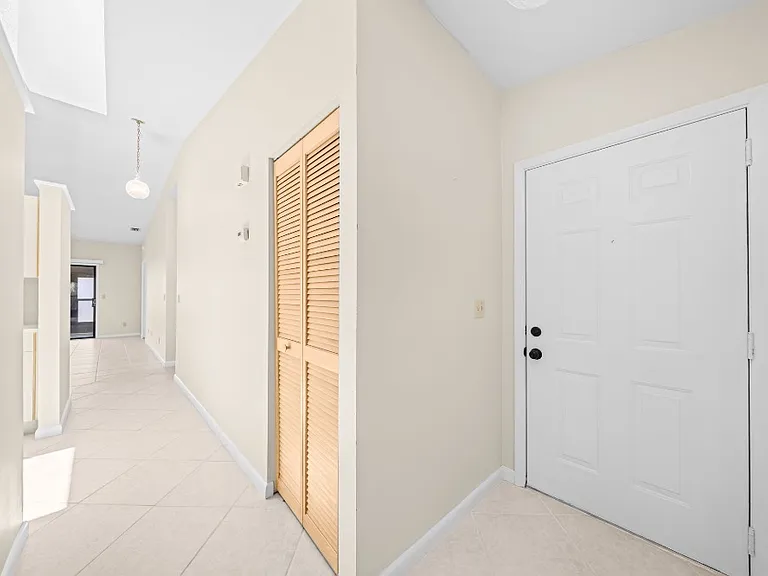39 Anchor Dr — Photo 9