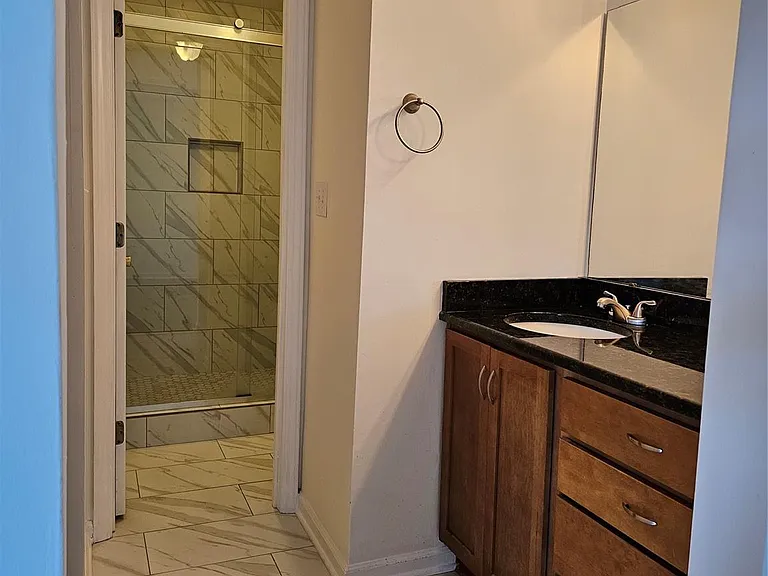 18629 Vineyard Point Ln — Photo 17