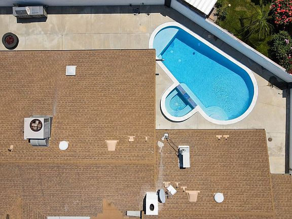 3rd image of 8230 Allott Ave
