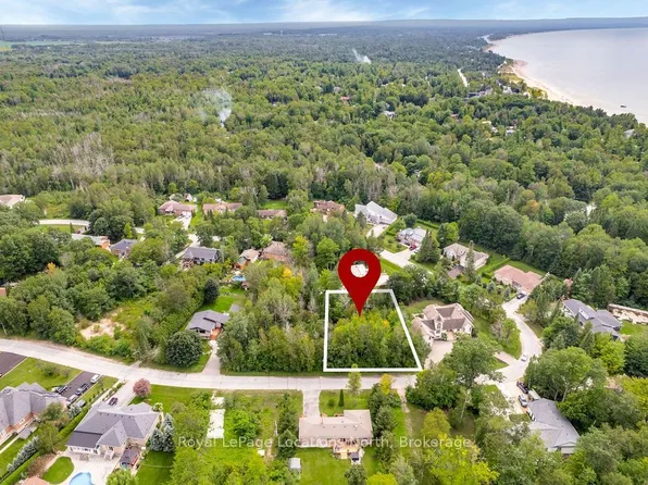 15 Bridlewood Cres, Wasaga Beach, ON L9Z 1B4