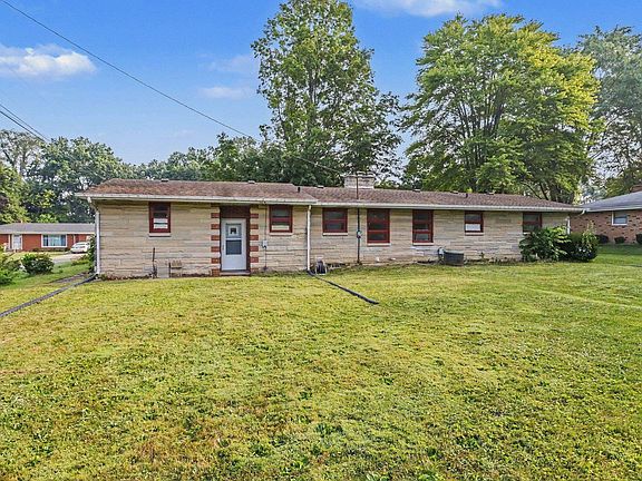 5th image of 20408 Ozone St