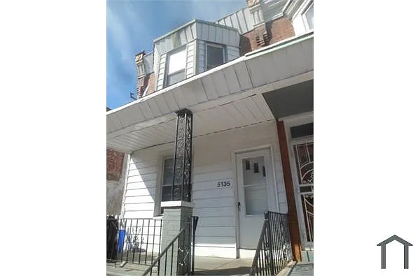 Building Photo - 5135 Ranstead St #2
