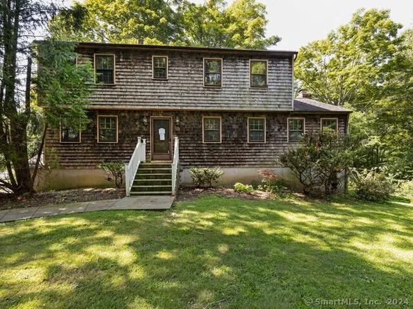 17 Pleasant Hill Road, Newtown, CT 06470