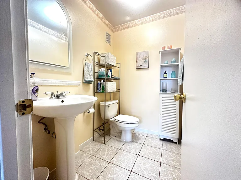 5263 Pumphrey Dr — Photo 11
