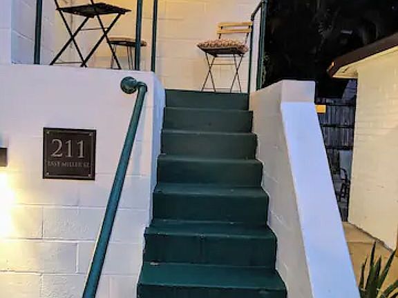 5th image of 211 E Miller St