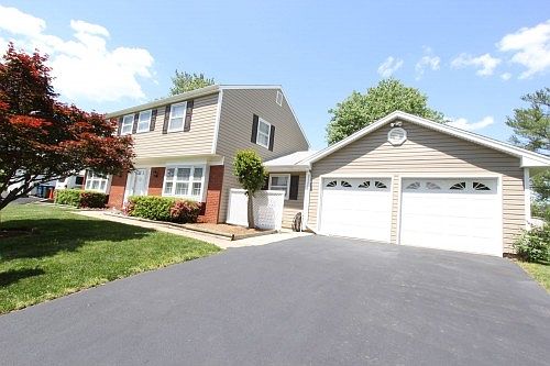 4th image of 13216 Pressmont Ln