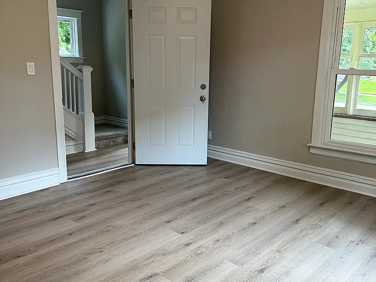 526 Beech St — Photo 11