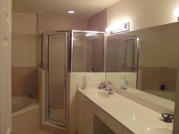 Master Bath Room