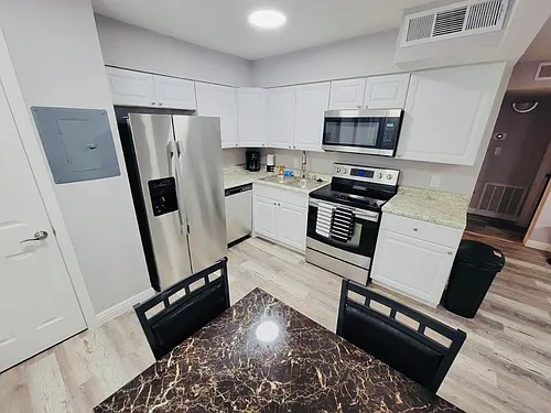 2720 Menlo Square Dr #B Photo 1