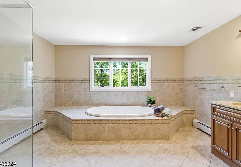42 Spring Valley Rd — Photo 25