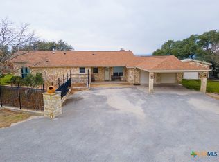 1130 Crossbow Dr, Canyon Lake, TX 78133