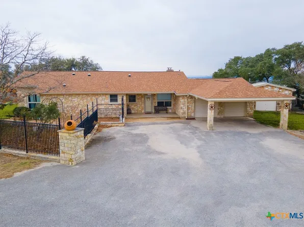 1130 Crossbow Dr, Canyon Lake, TX 78133