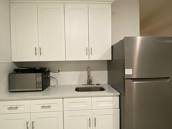 4th image of 93 Monahan Ave #1