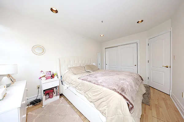 Rented by Corcoran | media 19