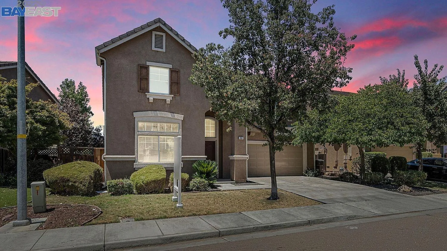 3957 Chateau Ln photo 1