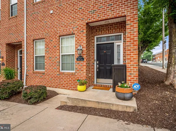 2724 Harris Ln, Baltimore, MD 21224