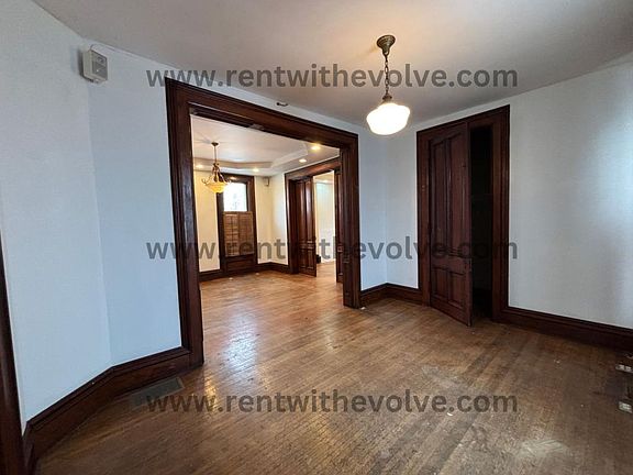 3rd image of 120 E Franklin St #1