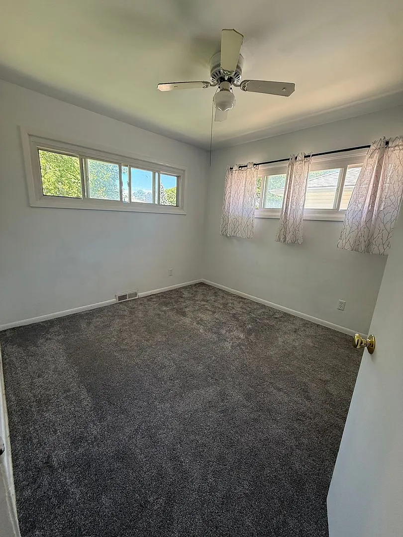 Beautiful Updated Home — Photo 4