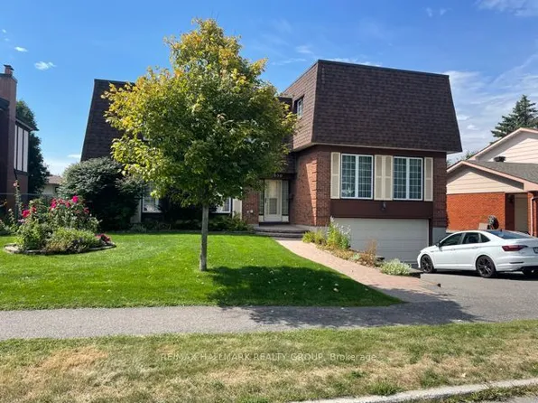 1050 Plante Dr, Ottawa, ON K1V 9E6
