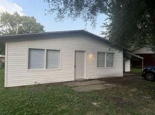 1820 Greentree Rd, Springfield, IL 62703