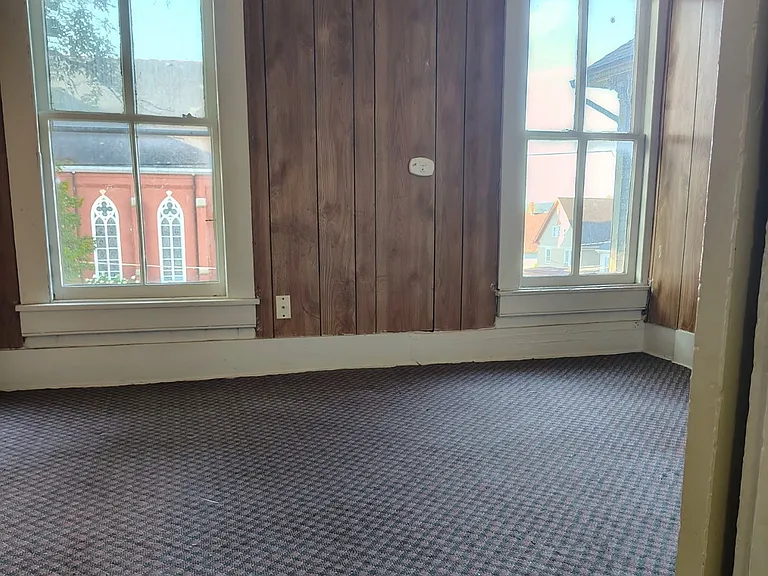 45 Pearl Ave #2 — Photo 4