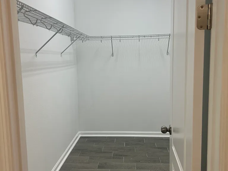 303 Irving Bend Dr — Photo 11