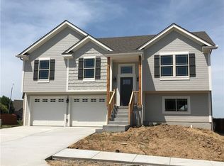 19600 E 6th Ter, Independence, MO 64056