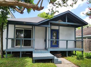 617 E 12th 1/2 St, Houston, TX 77008