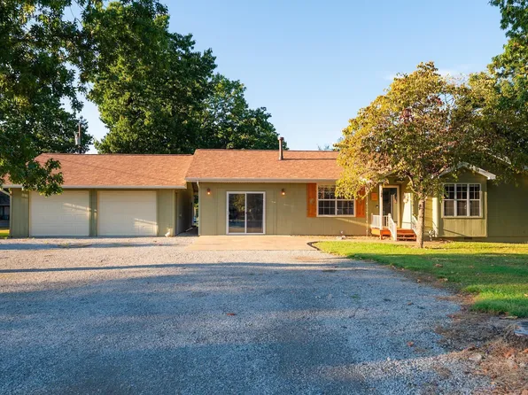 108 Lake Forest Cir, Bull Shoals, AR 72619
