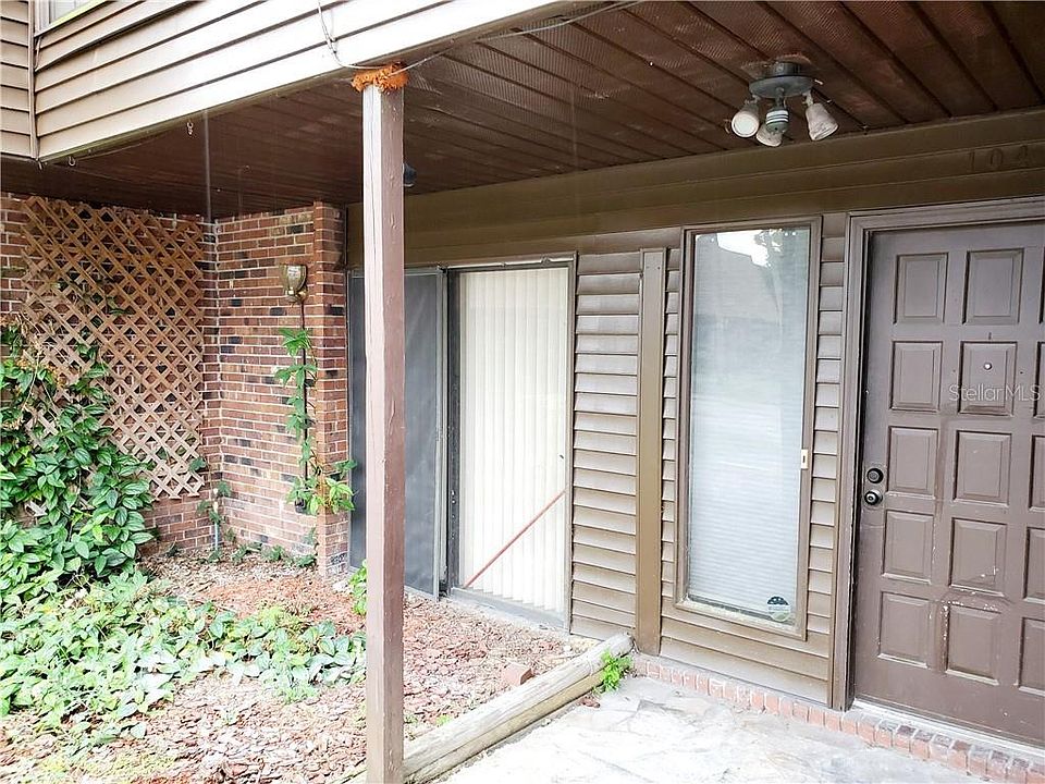 1st image of 1836 Crystal Lake Dr APT 104