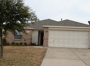 1028 Halifax Ln, Forney, TX 75126