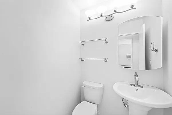 Rented by Nest Seekers International | media 17