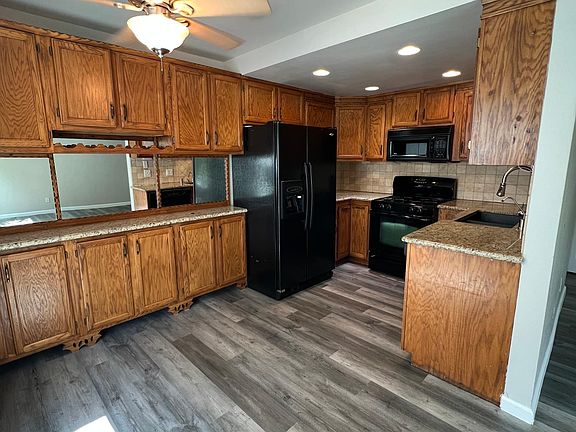 4th image of 3725 Galena Dr