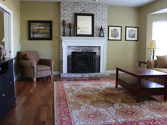 5th image of 5072 Douglas Park Dr