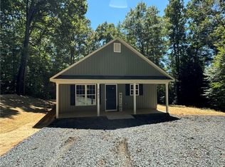 6045 Elkvue Dr, Pfafftown, NC 27040