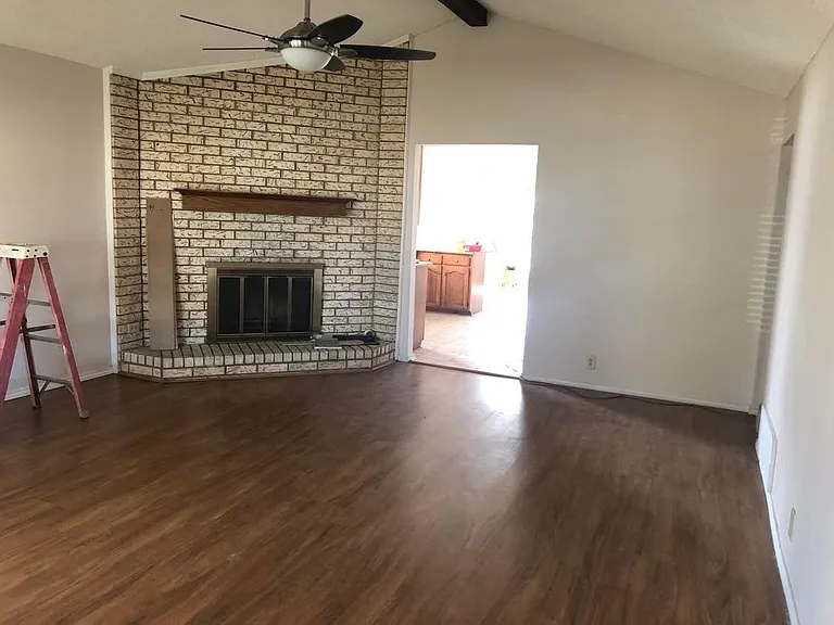 508 Erikson Trl — Photo 7