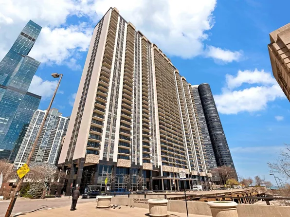 400 E Randolph St #2613-15, Chicago, IL 60601