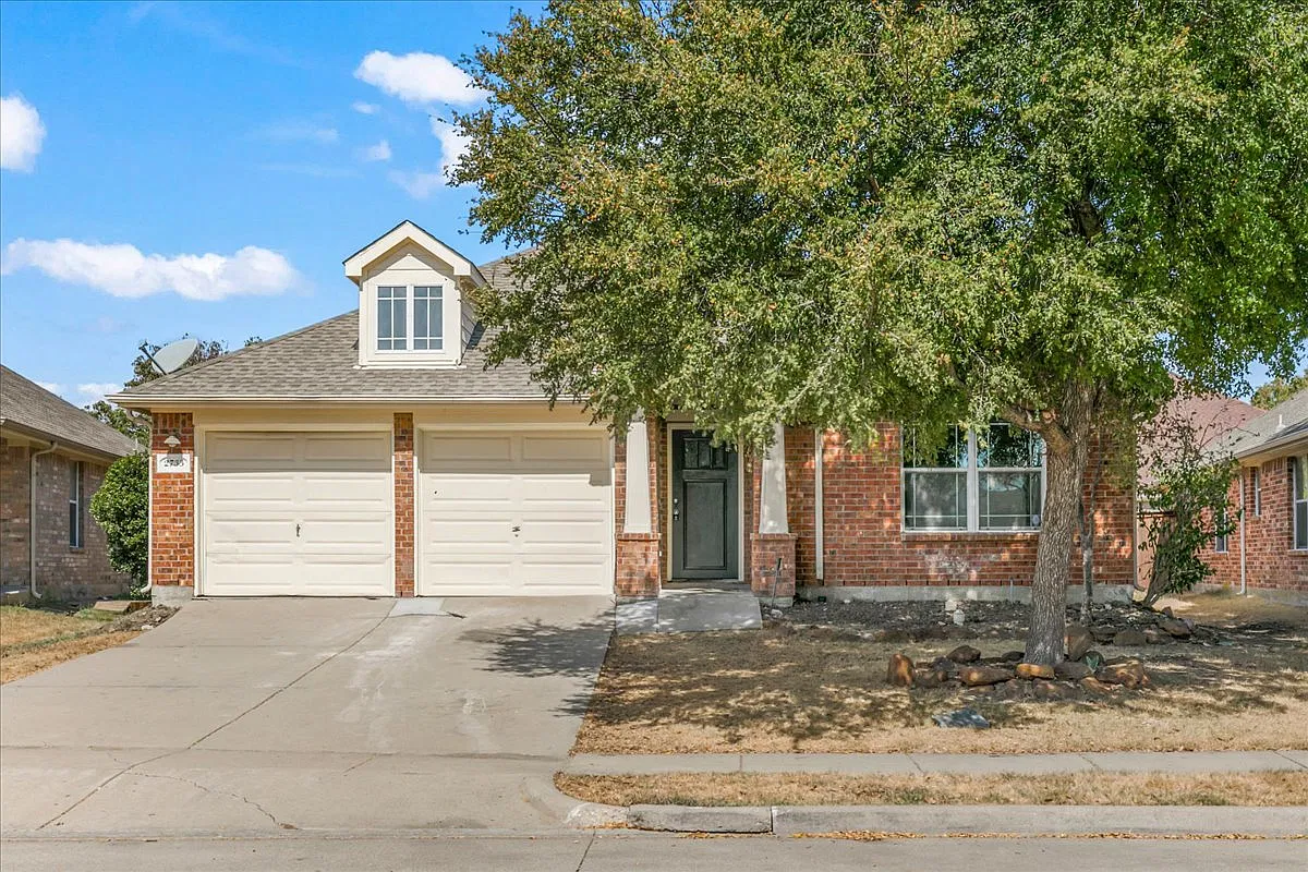 3 bed, 1544 sqft, $2,200 — Photo 1