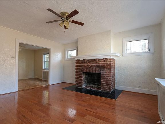 4th image of 440 6th Ave #1