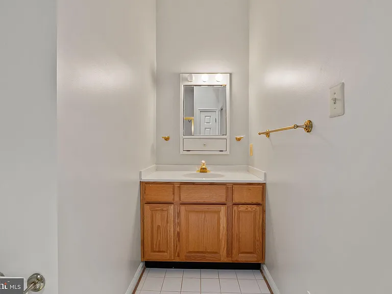 6506 Bellamine Ct — Photo 44