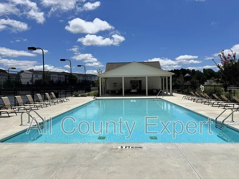 2817 Beacon Bend Xing — Photo 28