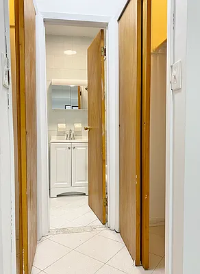 Rented by Paley Management | media 12