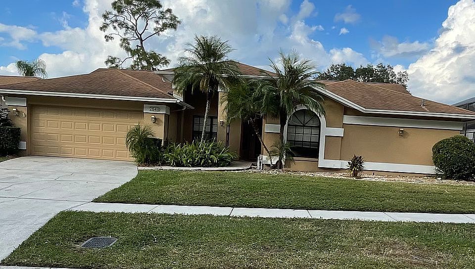 1st image of 2549 Brimhollow Dr