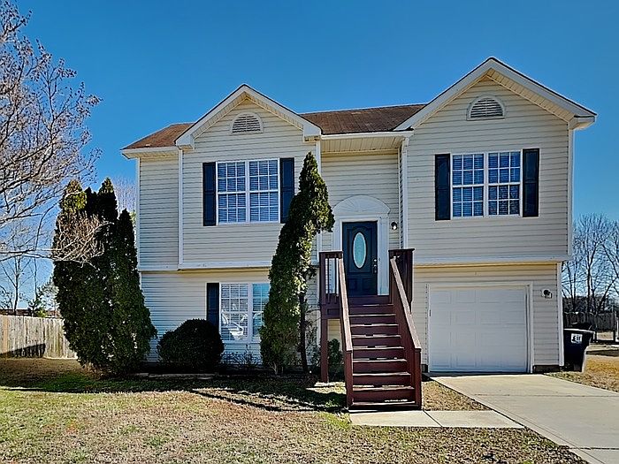 1st image of 5800 Carolina Manor Ct
