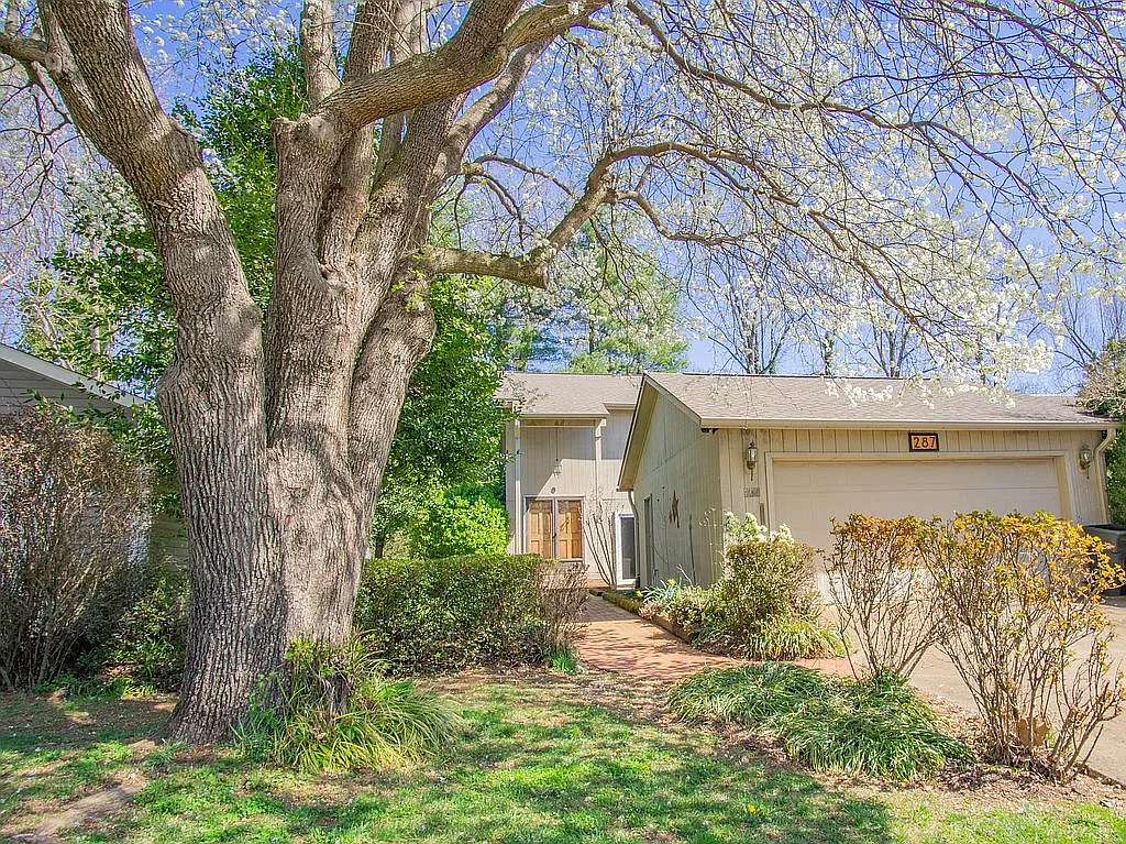 287 Tennis Dr photo 1